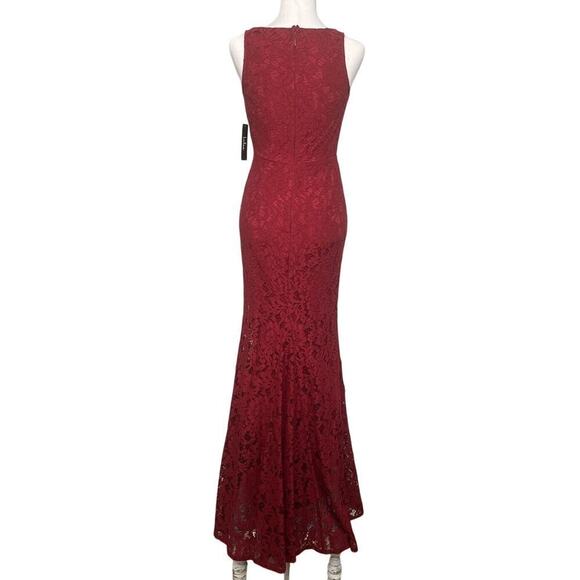 Lulus Everly Wine Red Lace Maxi Dress Size M Romantic Prom Formal Bridesmaid NWT - Picture 3 of 13